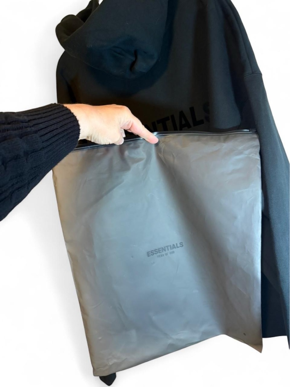 Fear of God Essentials NWT Black Pullover Hoodie + Velvet Logo - Picture 8 of 8